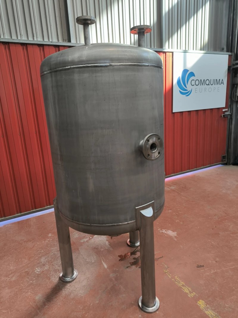 STAINLESS STEEL TANK 750 LITERS