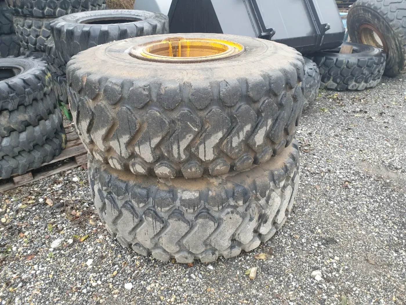 Felge mit Reifen für JCB Radlader - 2