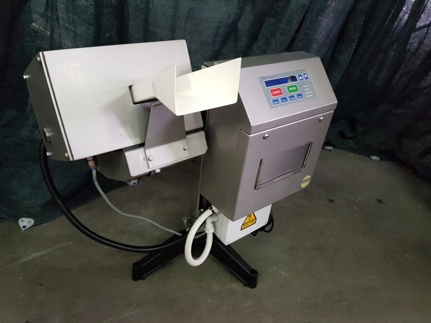 RILEVATORE DI METALLI VERTICALE – LOMA – Mod. SUPERSCAN MICRO - 5