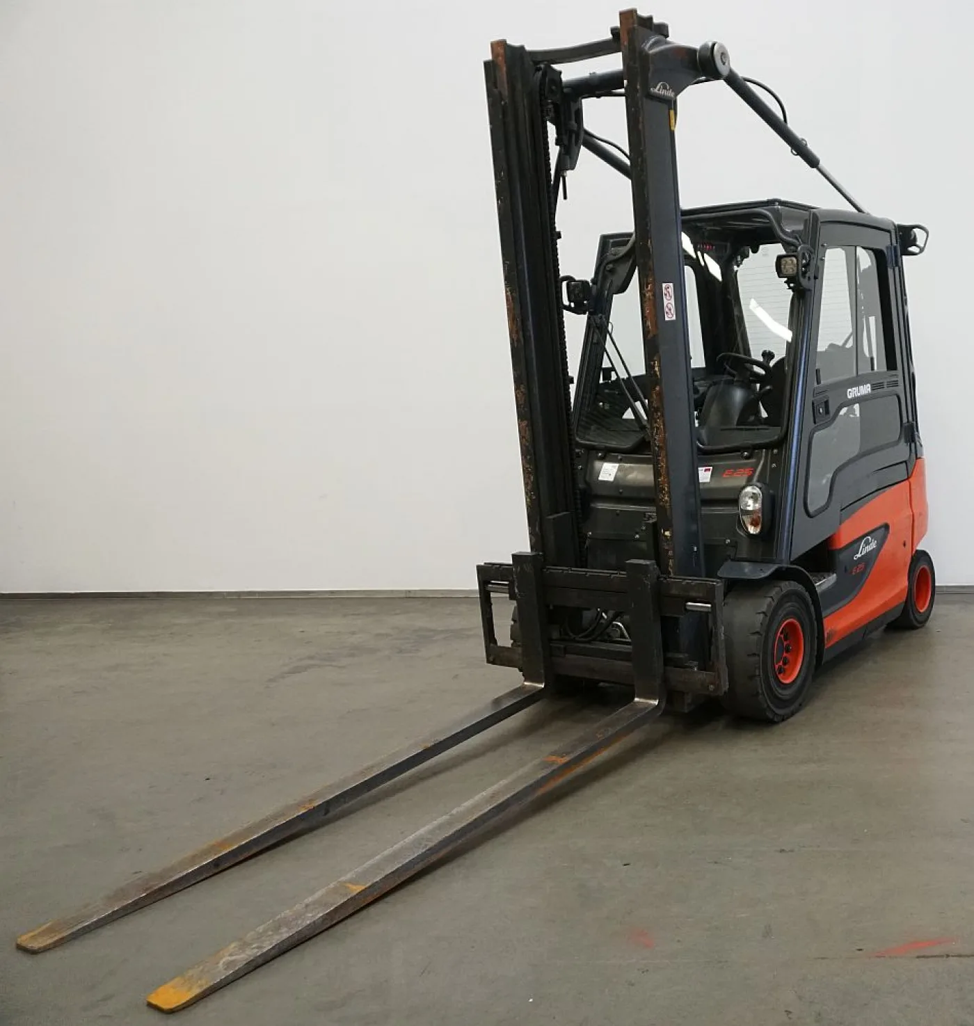 Frontstapler Linde E 25 387 (2014) - 1