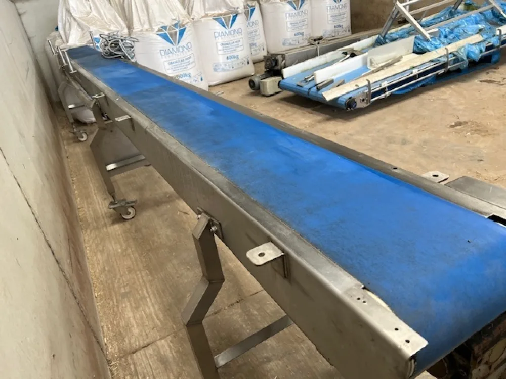 Conveyor 4.5m Long x 240mm