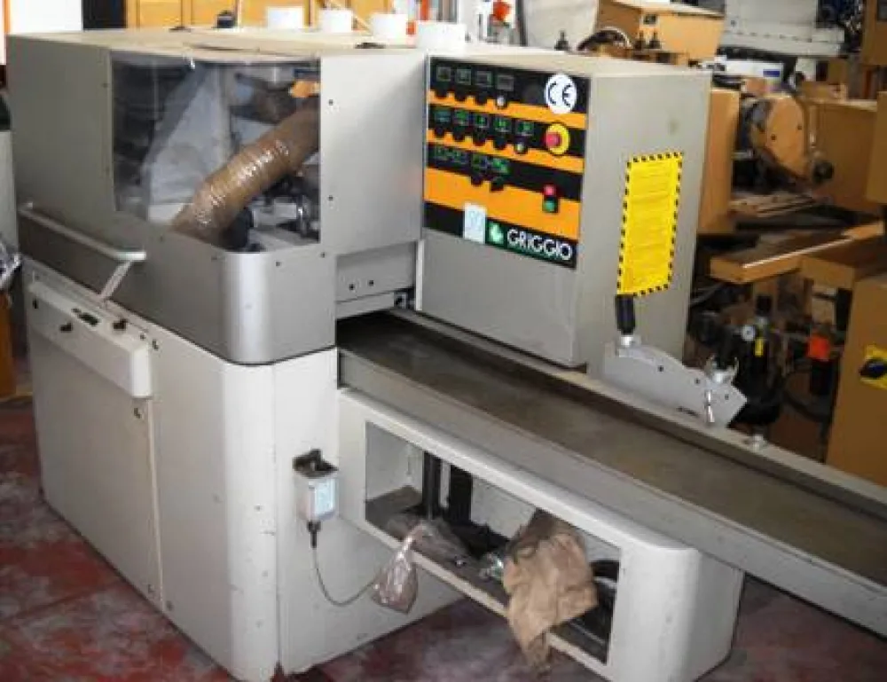SCORNICIATRICE GRIGGIO MOD. G18/4