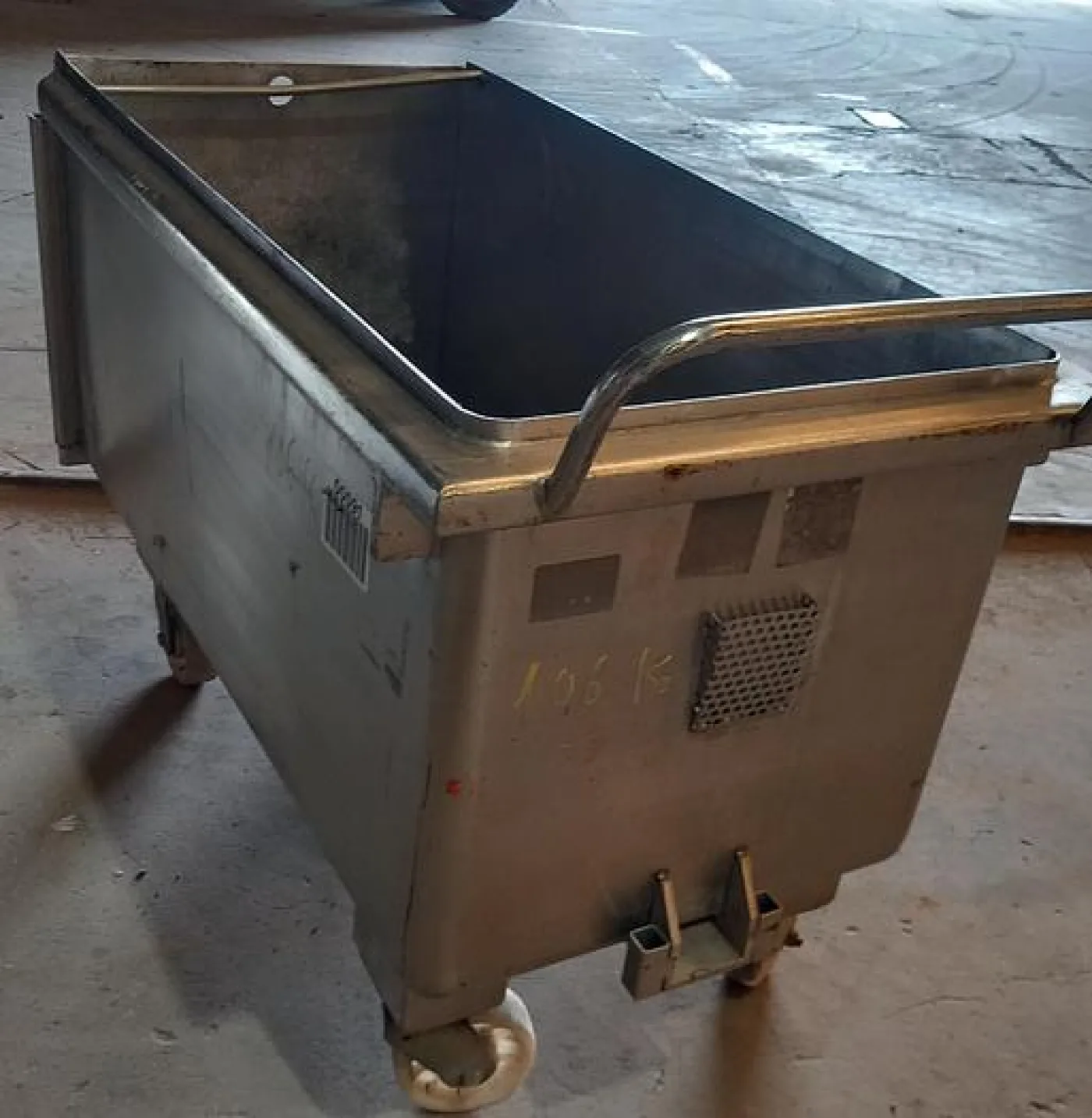 Carrinhos de inox - 2
