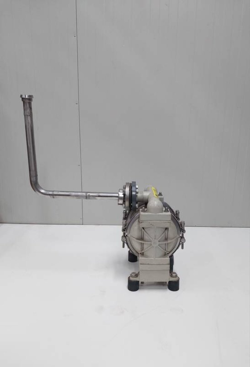 Membrane pump