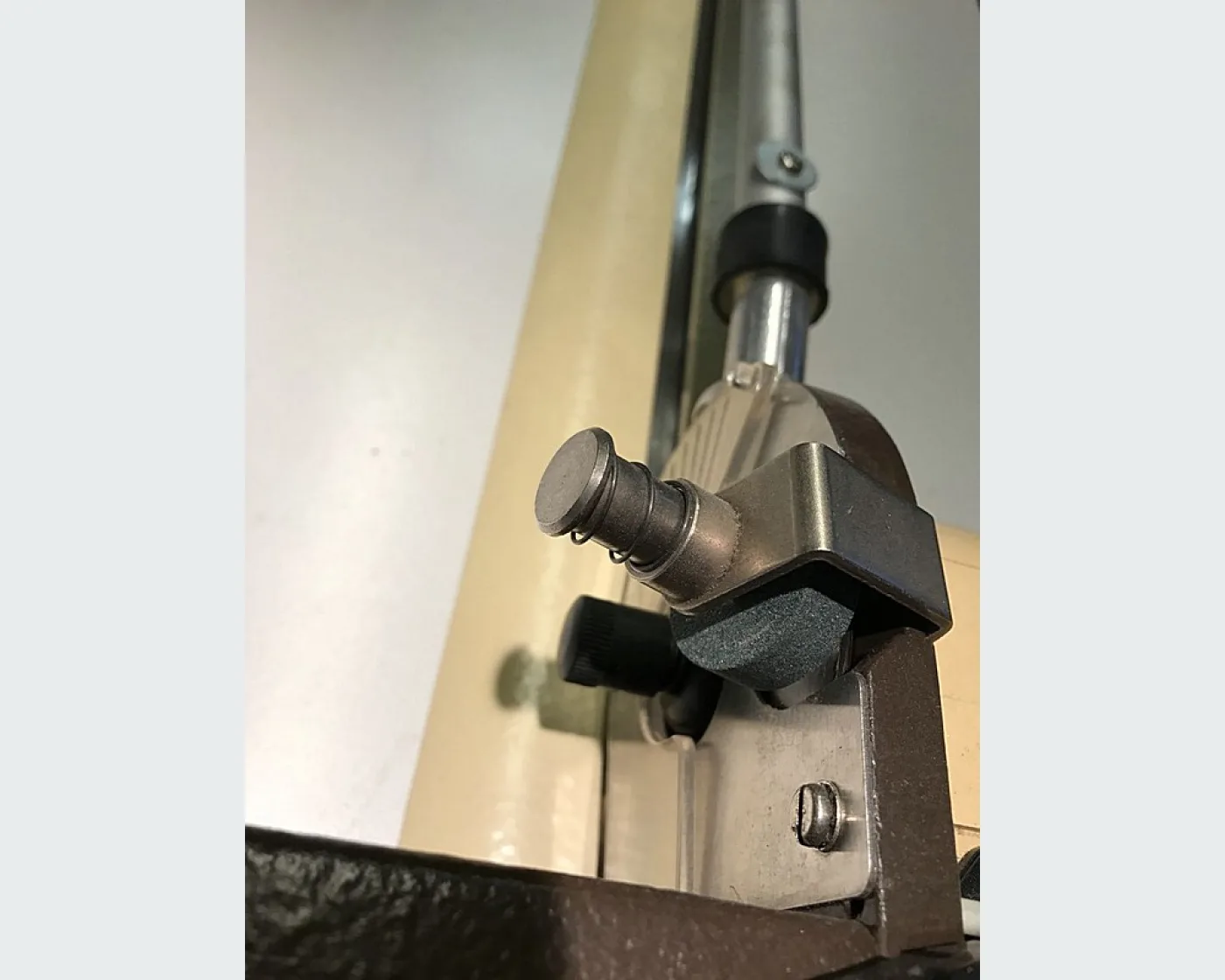 Elektronische Linearquerschneider für Gewebe - 2