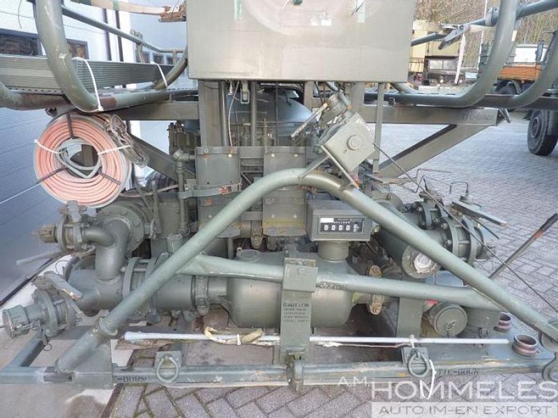 R-14 Fuel Servicing Unit