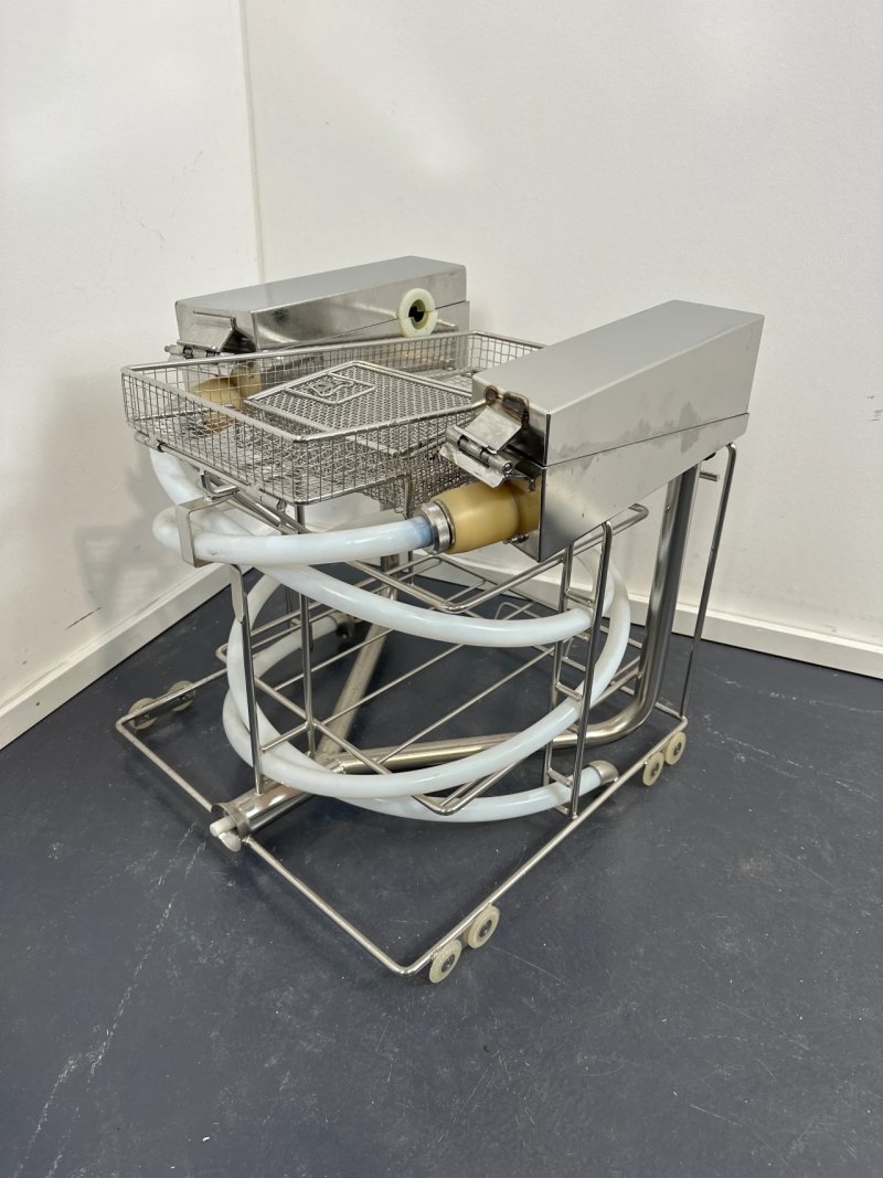 BHT Innova 3000 Desinfektor-Einsatz (Injektorwagen)