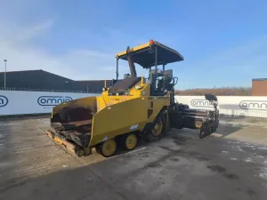 Bomag BF 223 C Paver