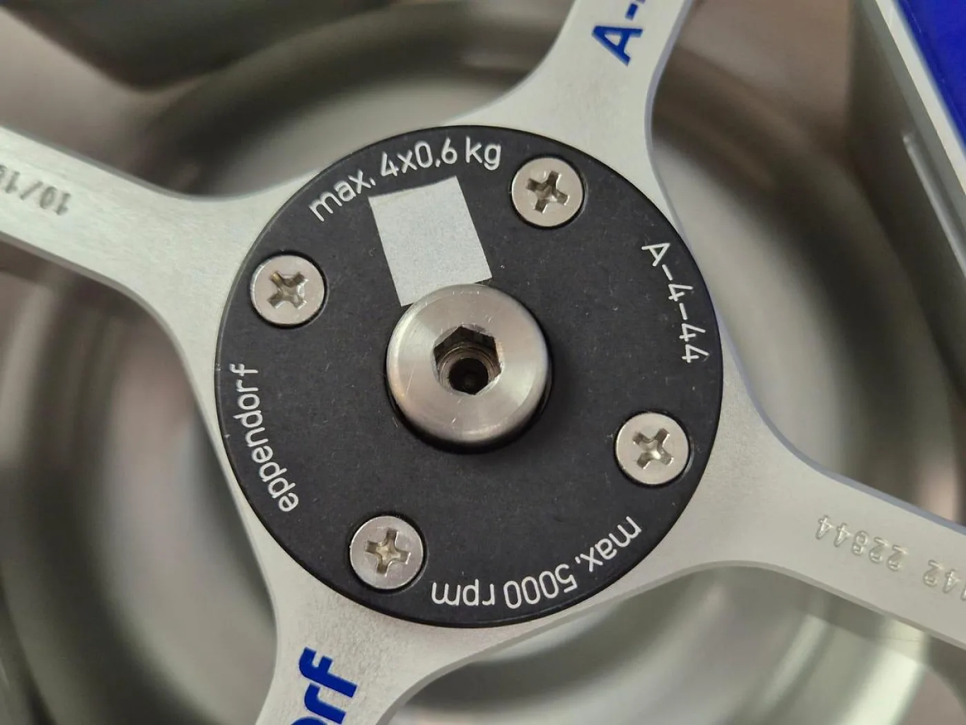 Eppendorf 5804 benchtop centrifuge - 5