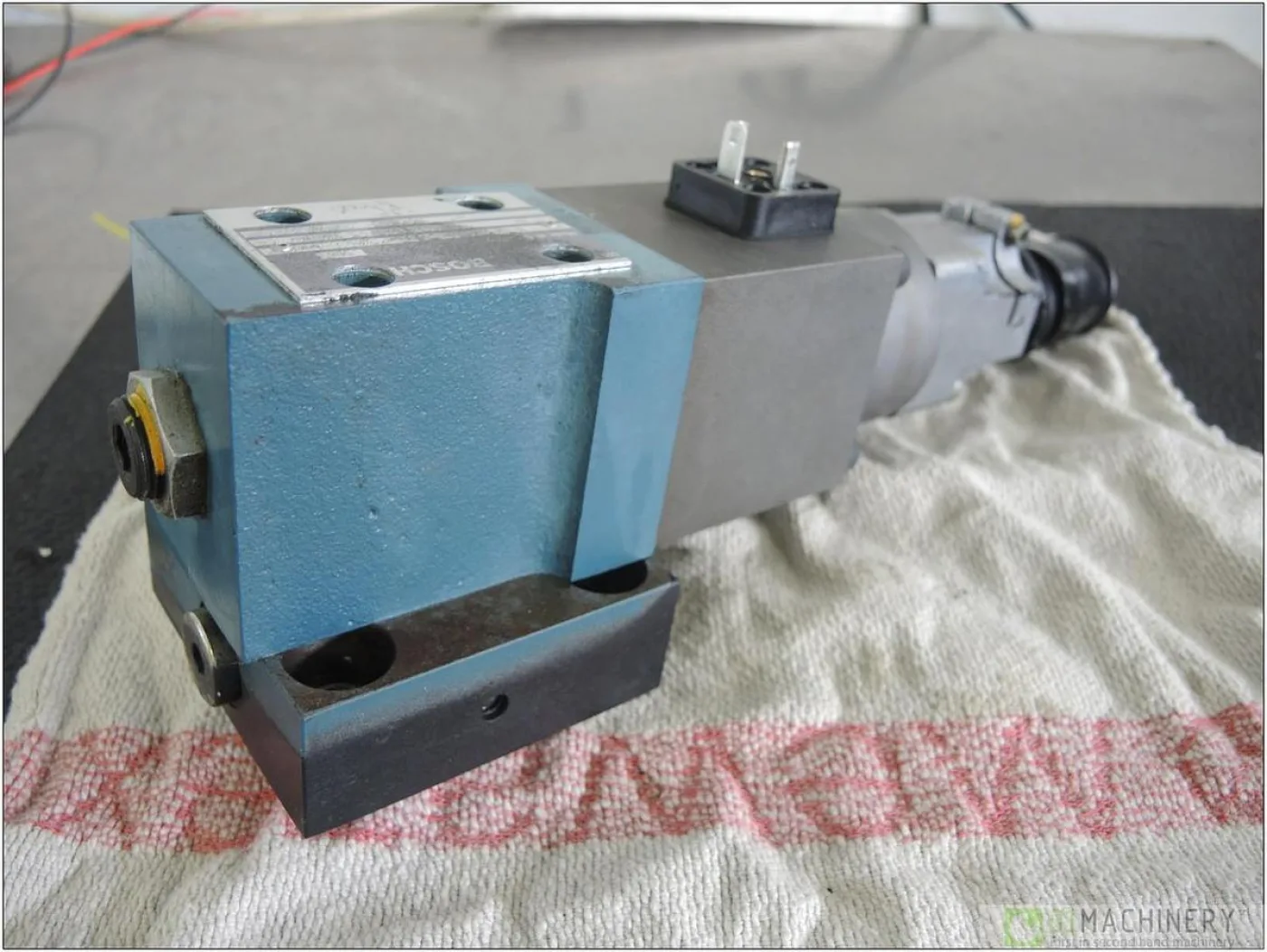 BOSCH 0 811 402 003 AI2908 - 4