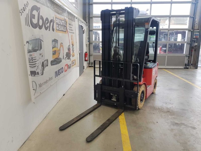 EP Equipment EFL181 / Triplex: 4,80m / SS / DEMO