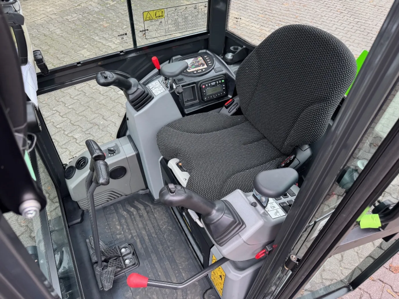 Bobcat E 20 Z R2 Series (long-reach) - 8