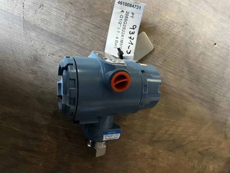 PRESSURE GAUGE C7048