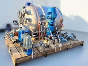 Tank with enigens and parts