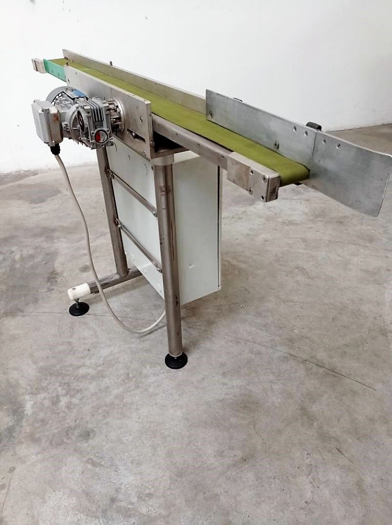 NASTRO TRASPORTATORE A TAPPETO CON INVERTER