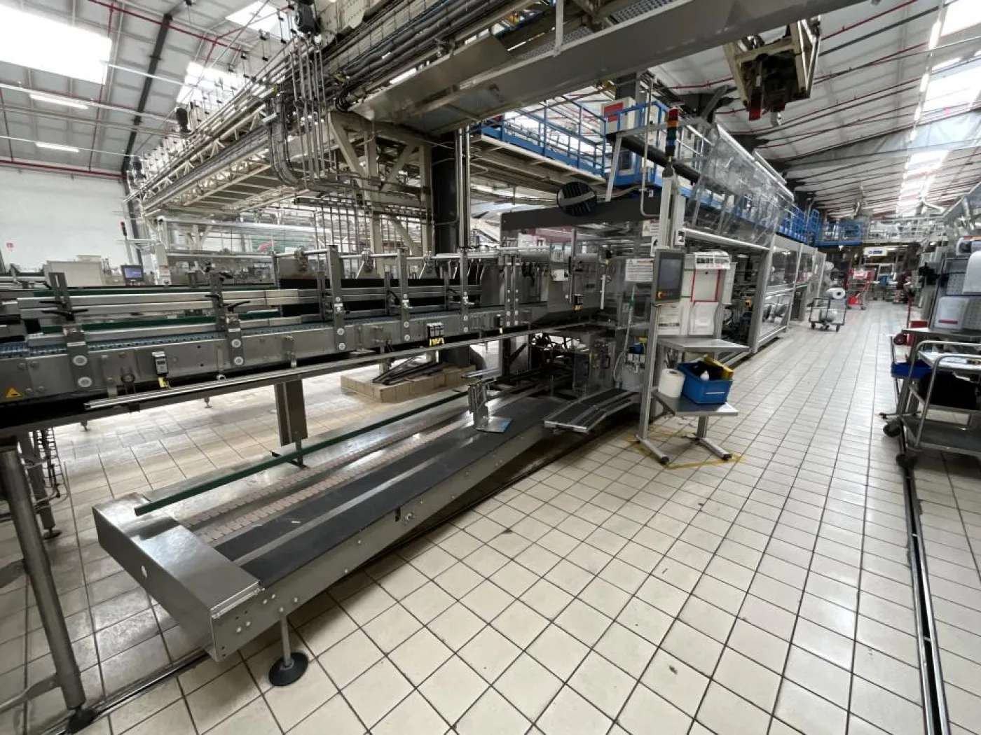 2017 KHS KHS TSP A-M Tray Packer and Shrink Wrapper - Line 3 - 2