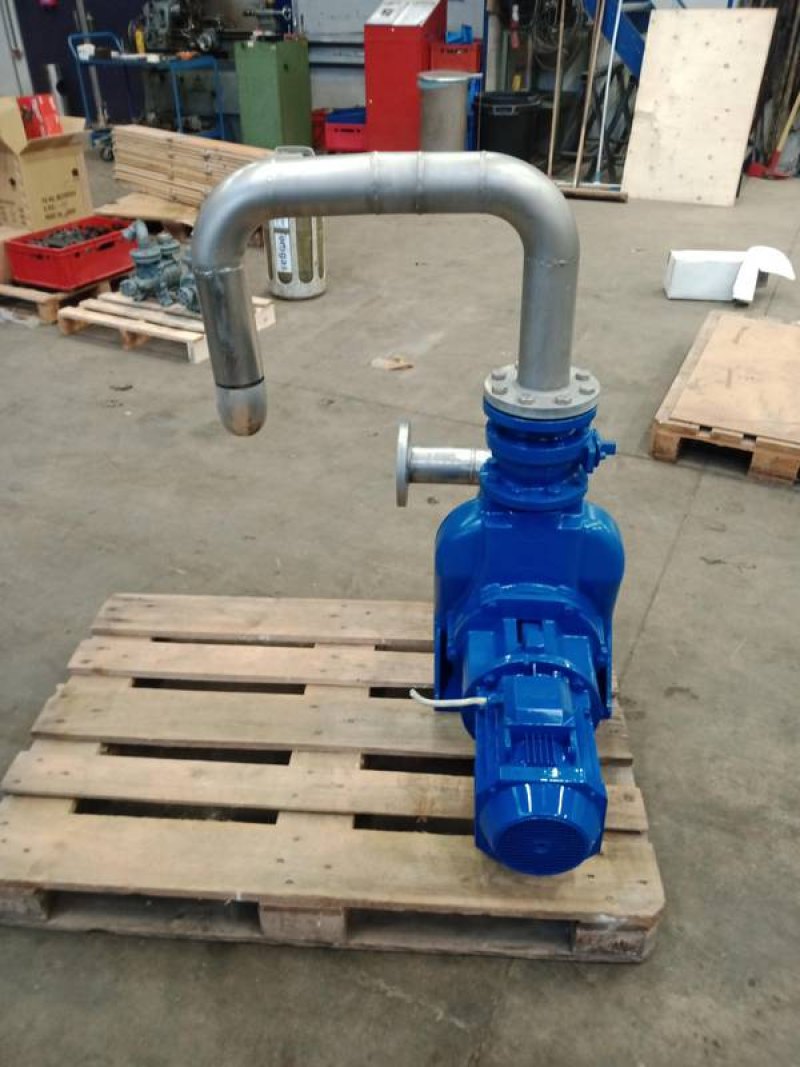 Pump centrifugal