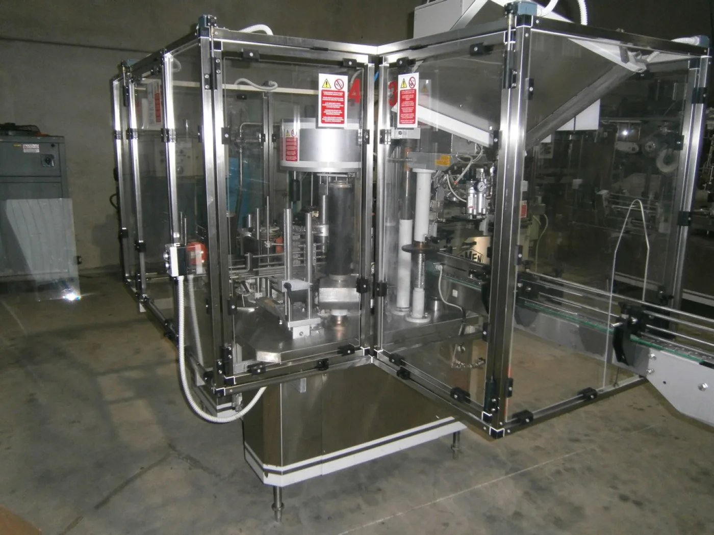 LABELLING MACHINE ETICAP SYSTEM 3 LOACKING HEADS 2 STATIONS FOR APPLY LABEL AND BACK LABEL SECOND-HAND MACHINE - 4