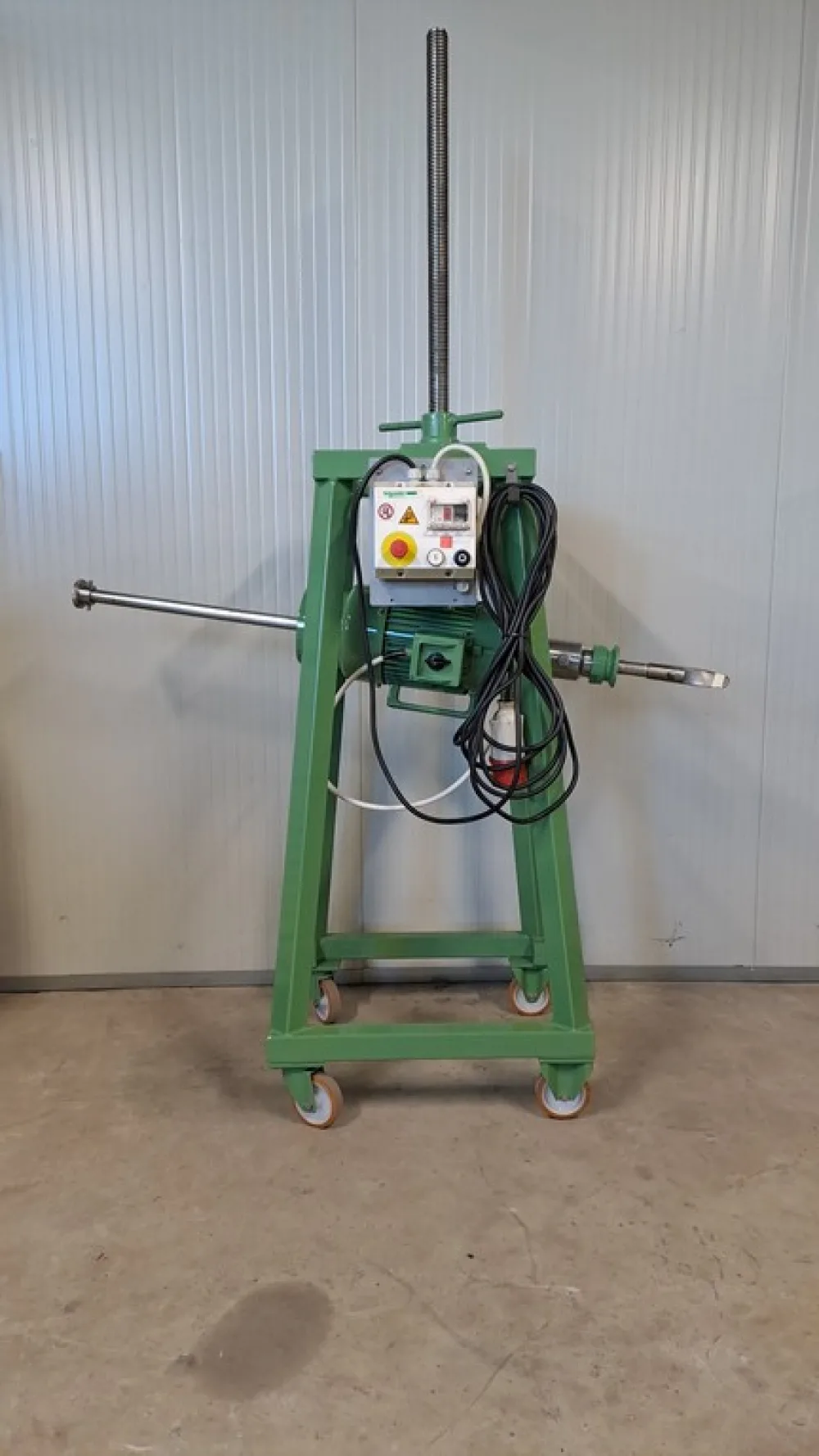 MIXER WITH EXTRACTABLE SHAFT, FIRM GUTH, MOD. RA 300, THREE-PHASE ENGINE, SECOND-HAND EQUIPMENT
