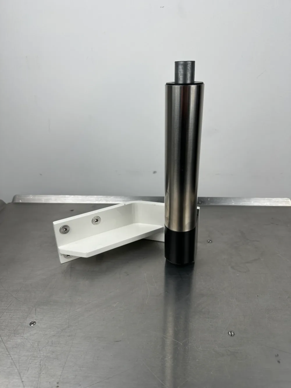 Kolposkophalterung / Geräteaufnahme für Gynäkologiestuhl Edelstahl 20cm