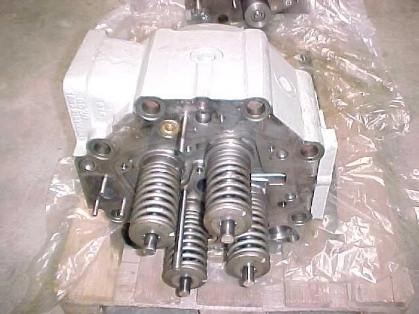 CYLINDER HEADS MAK MU452AK / MU453AK - 3