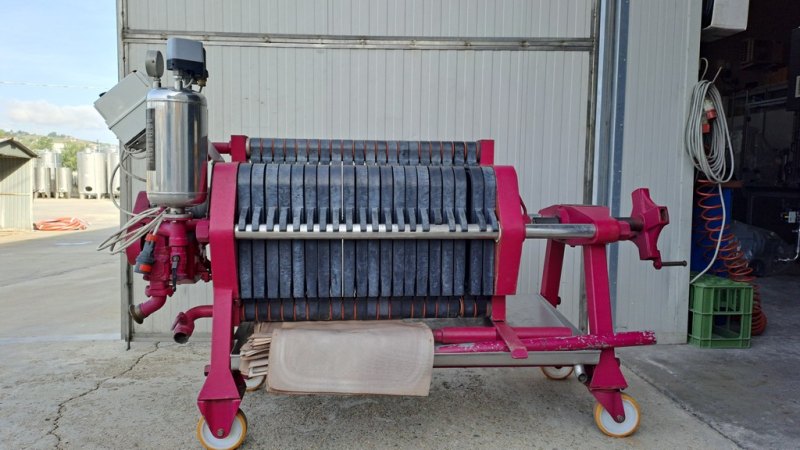 WINE LEES FILTER DAL CIN 20 PLATES, SECOND-HAND MACHINE