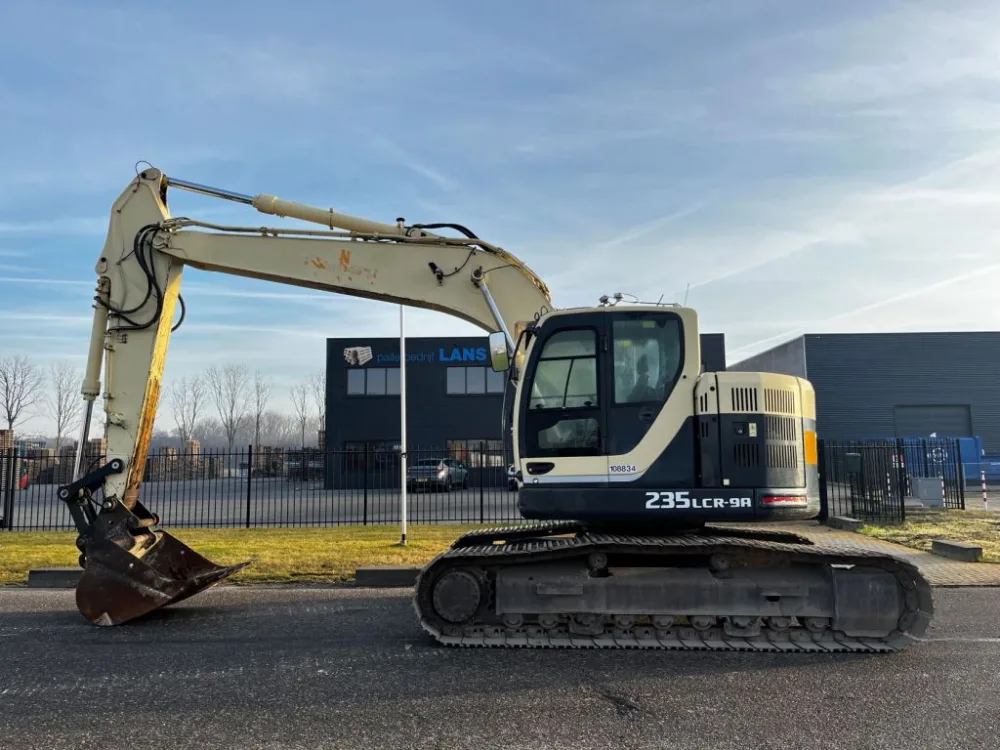 Hyundai Robex 235LCR-9A