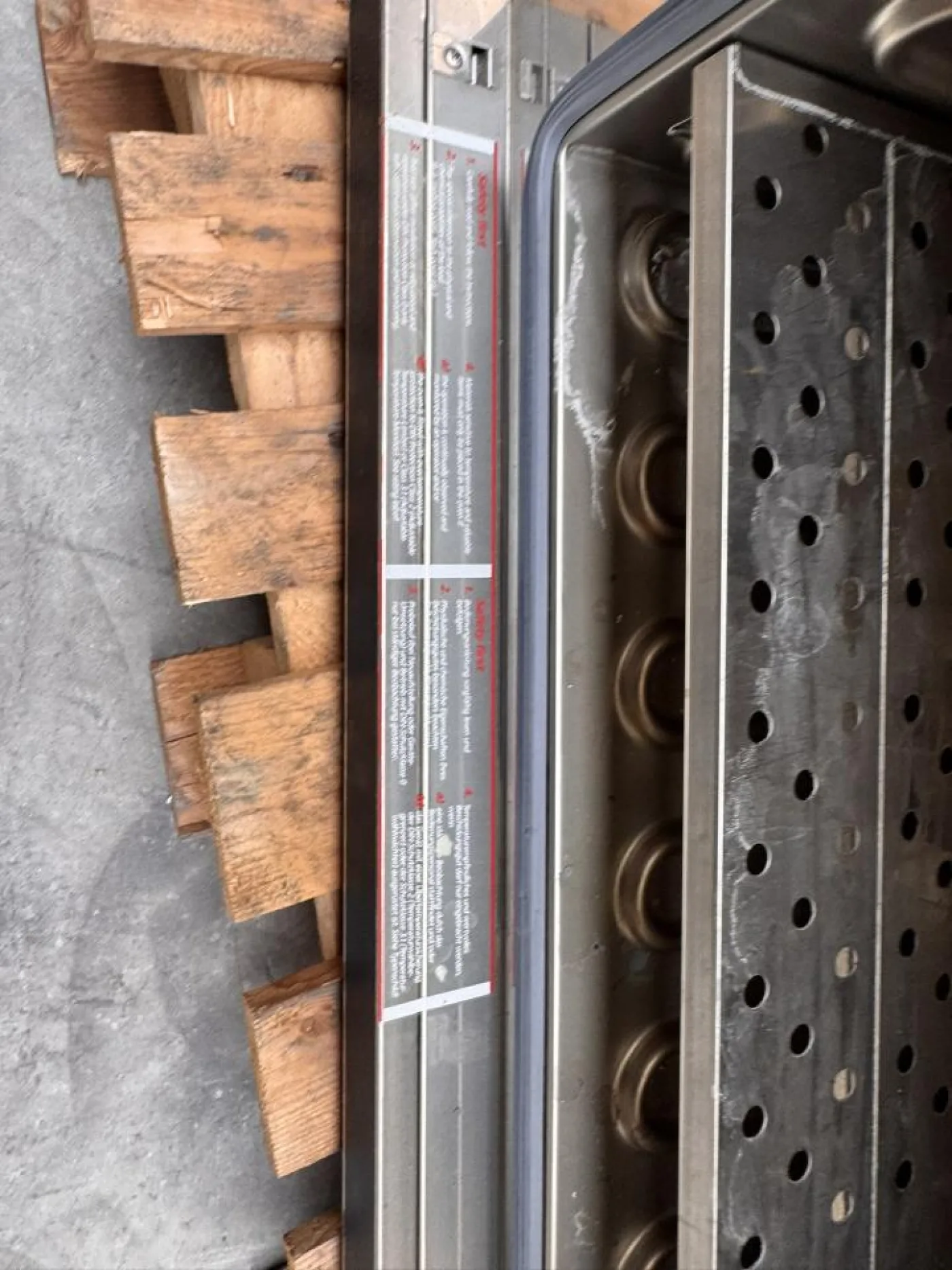 Memmert Vacuum drying oven - 6