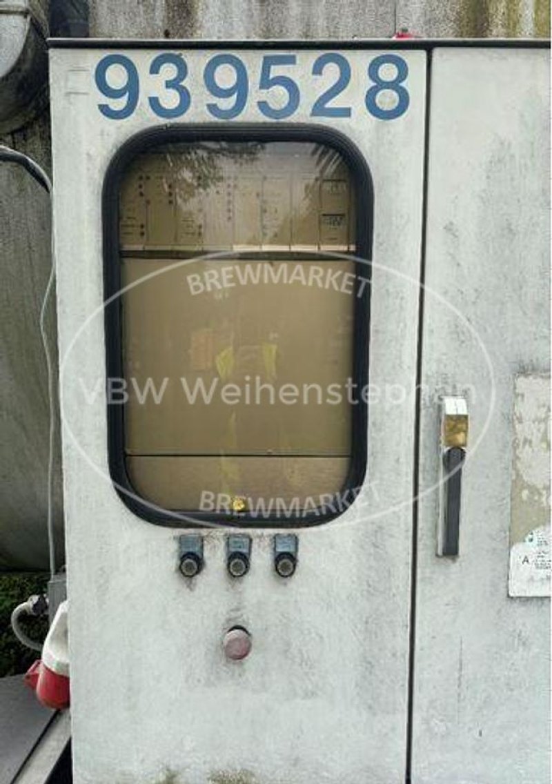 CO2 storage tank