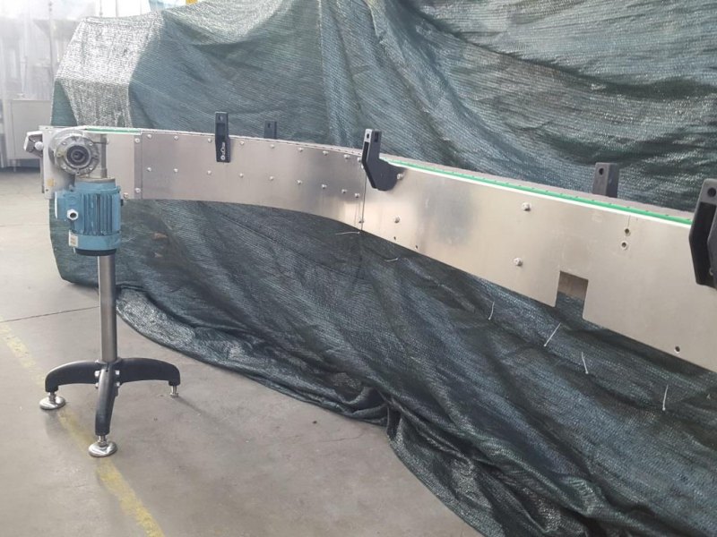 NASTRO TRASPORTATORE CURVO A 90° IN ACCIAIO INOX MOTORIZZATO