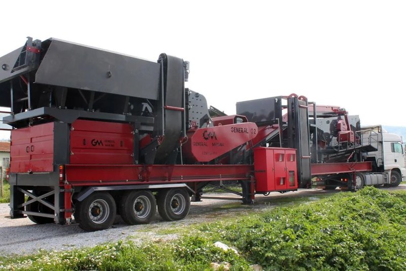 General 02 — Mobile Impact Crushing & Screening Plant