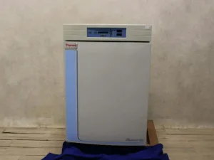 Thermo Scientific 3121 CO₂ Broedstoof met Watermantel