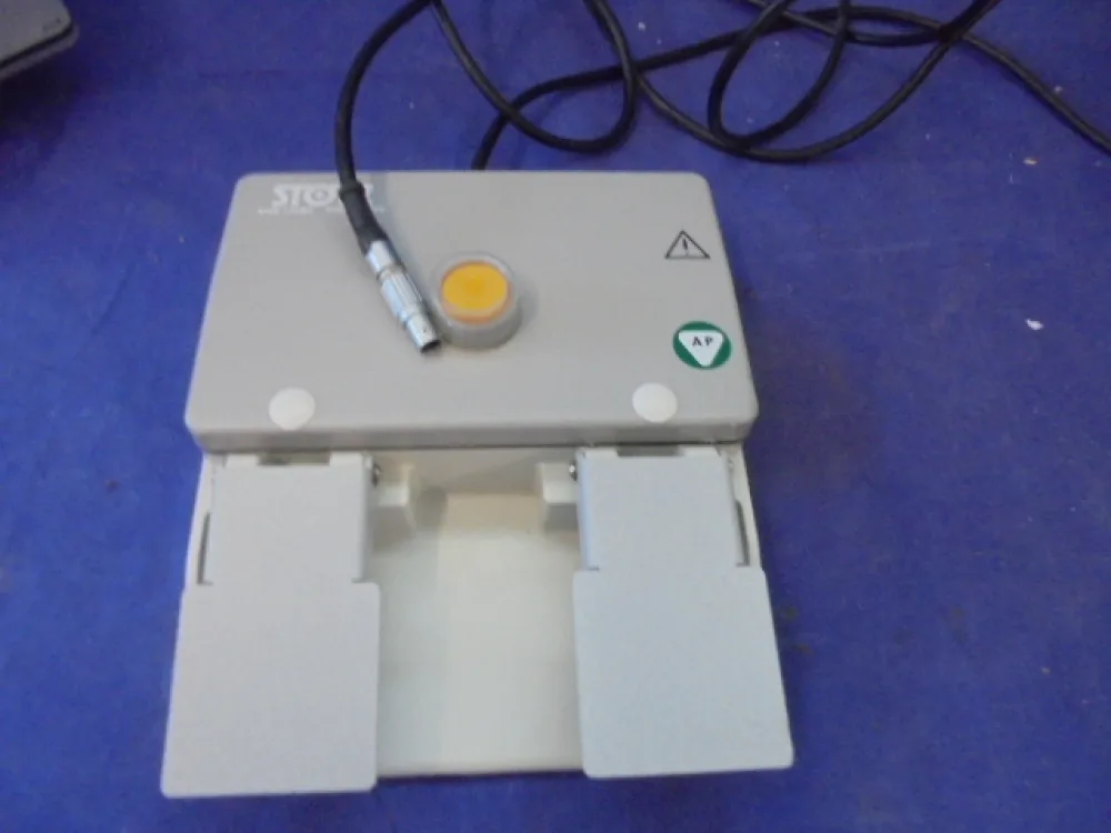 20010130 foot pedal (Like new)