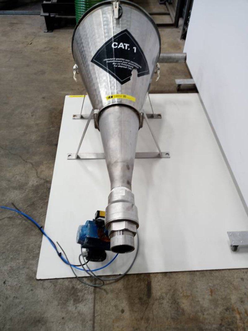 Cyclone for spinal cord removal