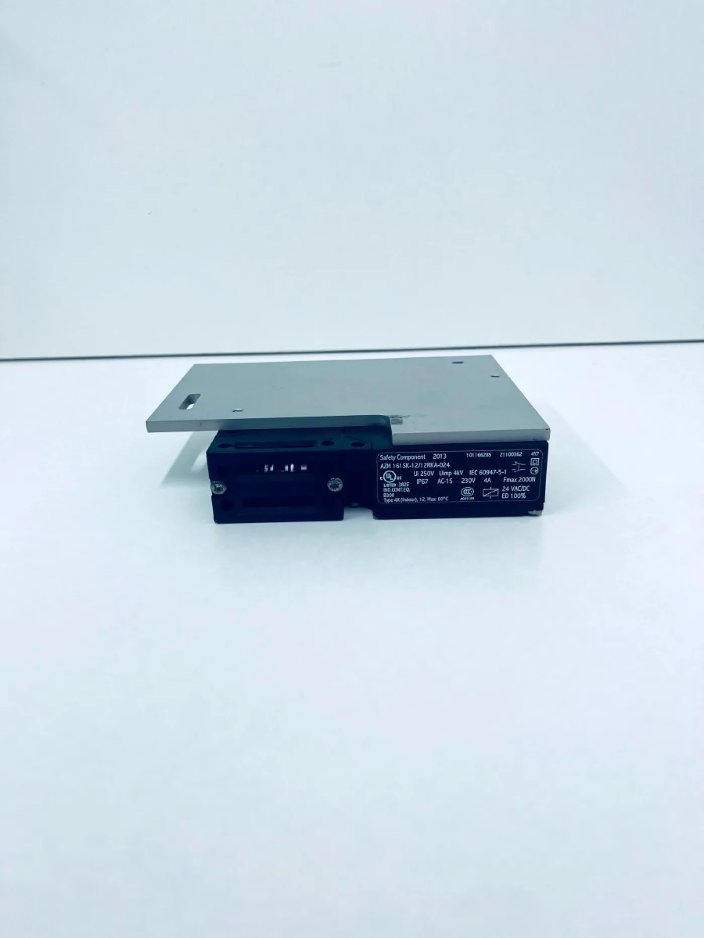 Schmersal Sicherheitsschalter A2M161SK-12/12RKA-024 - 2