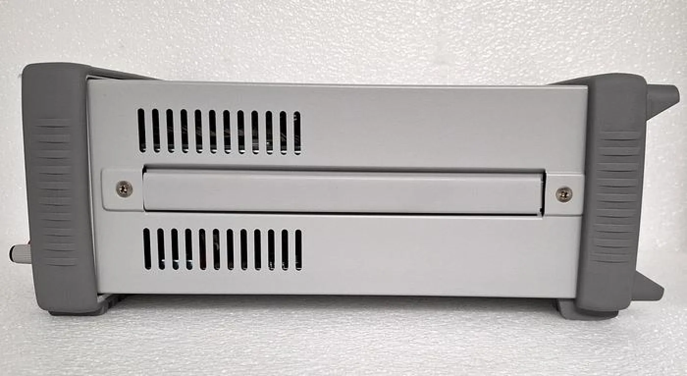 Keysight / Agilent E3649A Programmable Bench Power Supply - 4