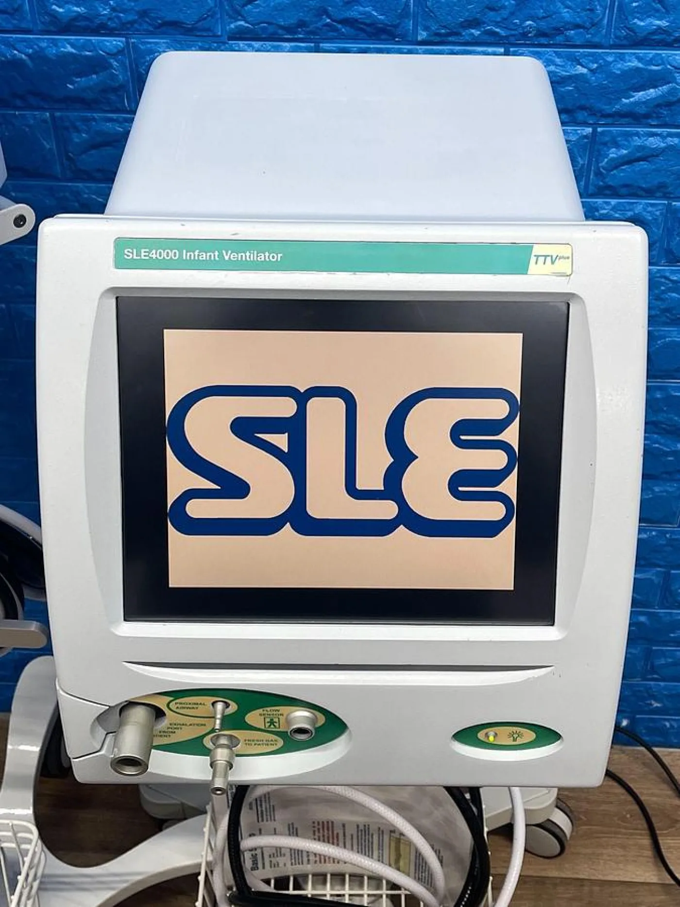 SLE 4000 Ventilator - 2
