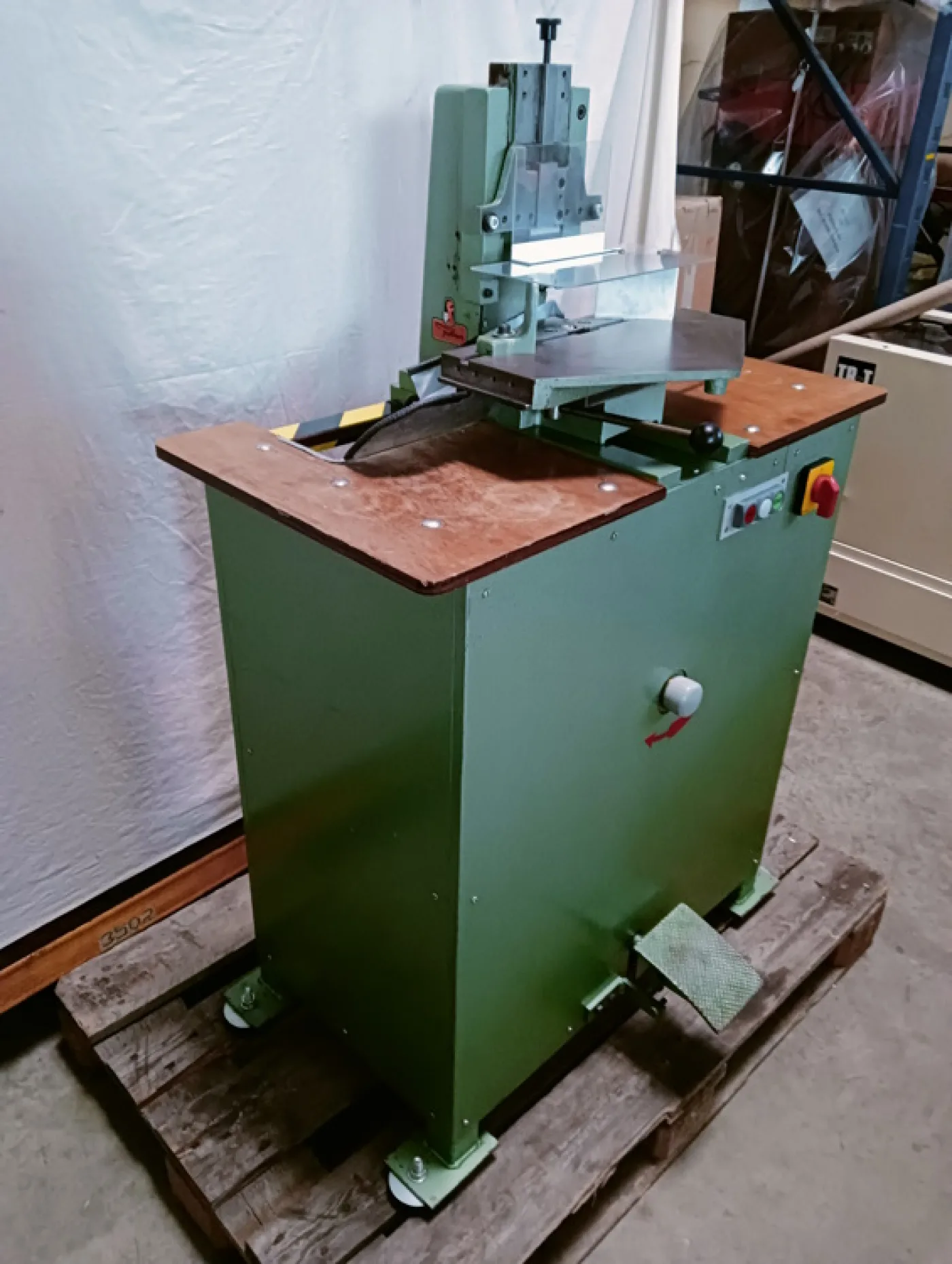 Eckenrundstoßmaschine Foellmer M - 3