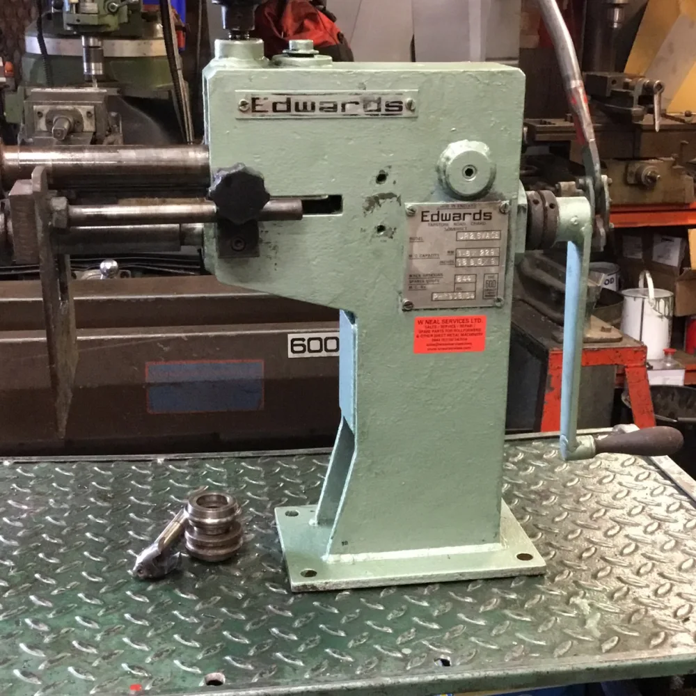 EDWARDS Hand Swager UR2 230mm - WNS - W. Neal Services Ltd