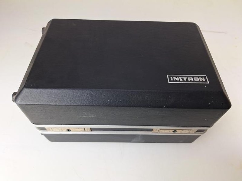 Instron 2518-807 Tension/Compression Static Load Cell
