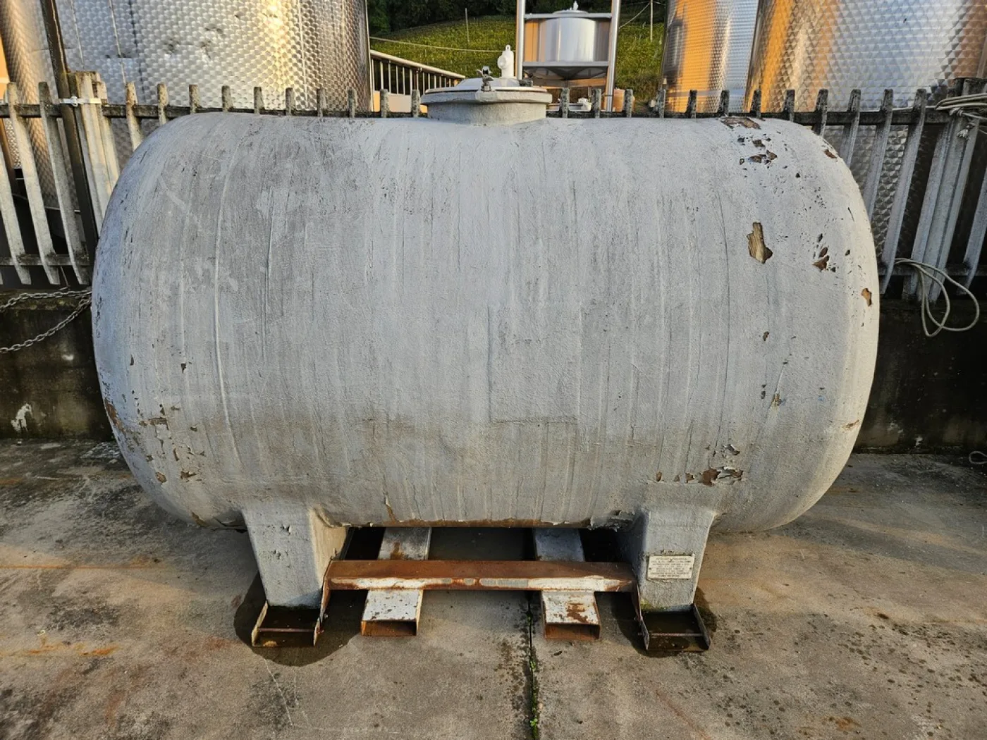 FIBERGLASS TANK FOR CARRIAGE FIRM GIGUA, CAPACITY LITERS 4000 (HL 40) ABOUT, SECOND-HAND EQUIPMENT - 1