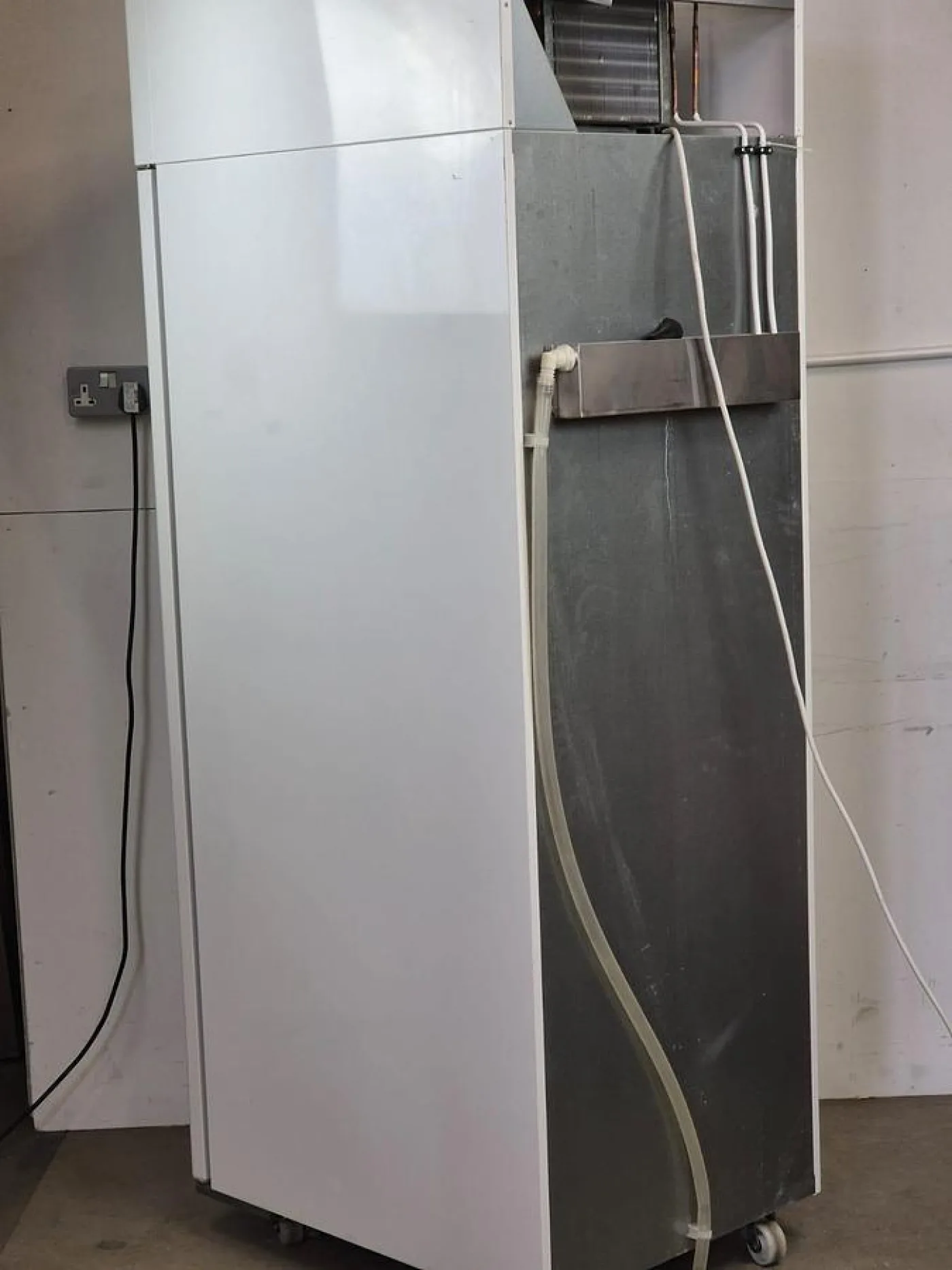 ARTiKO LR500 Refrigerator - 4