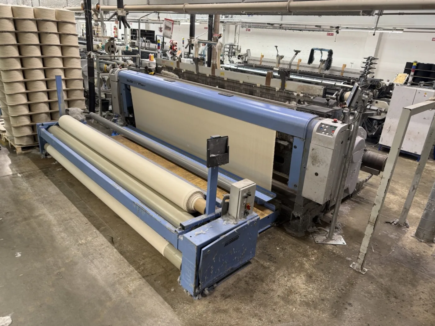 Sulzer - P7300 HP B 330 N4 EP R D12 Projektil Webmaschinen - 6