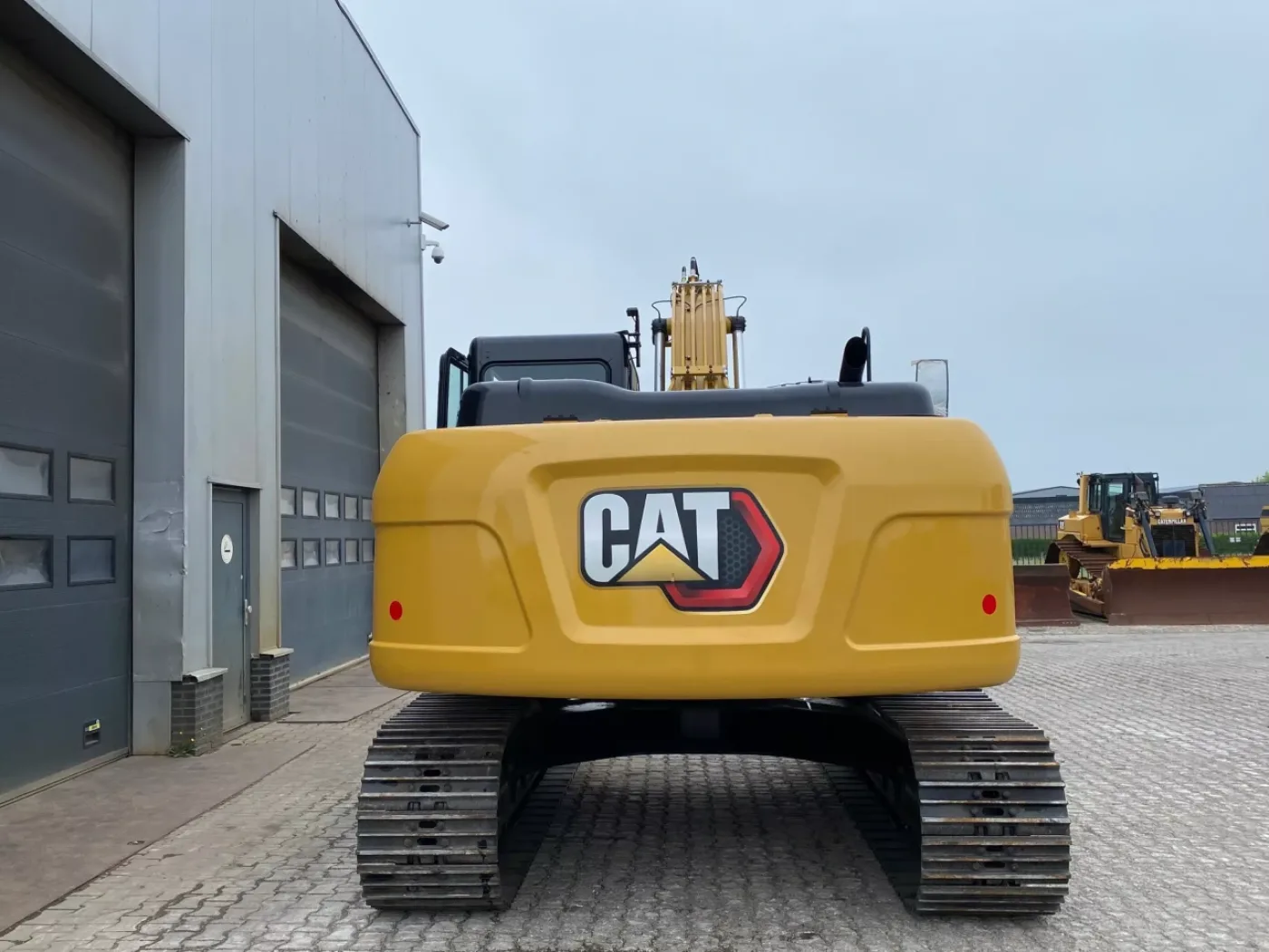 Caterpillar 323D3 - 4
