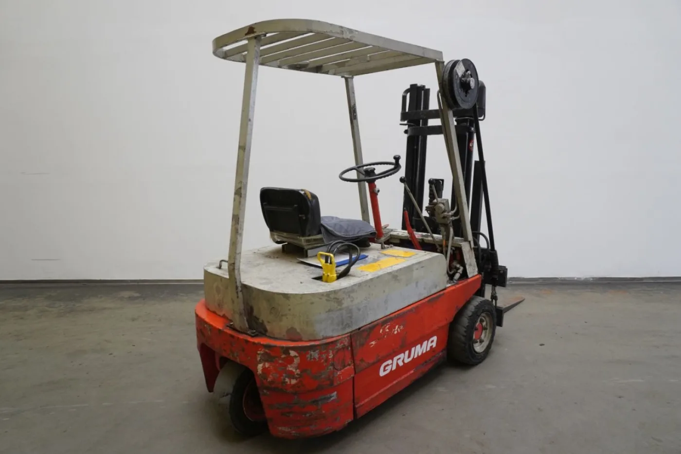 Frontstapler Linde E 12 323 (1982) - 2