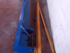 GRU A COLONNA CON BRACCIO IN TRAVE E TIRANTE – ATA – MOD.CCV 200 / 3