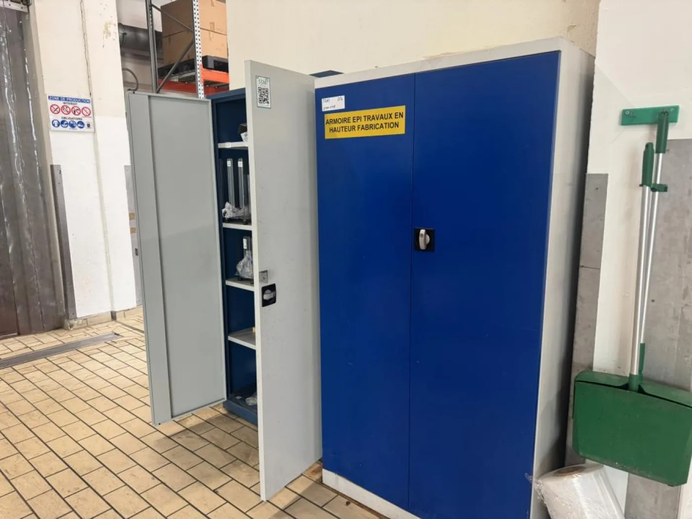 storage cabinets 2x - 2