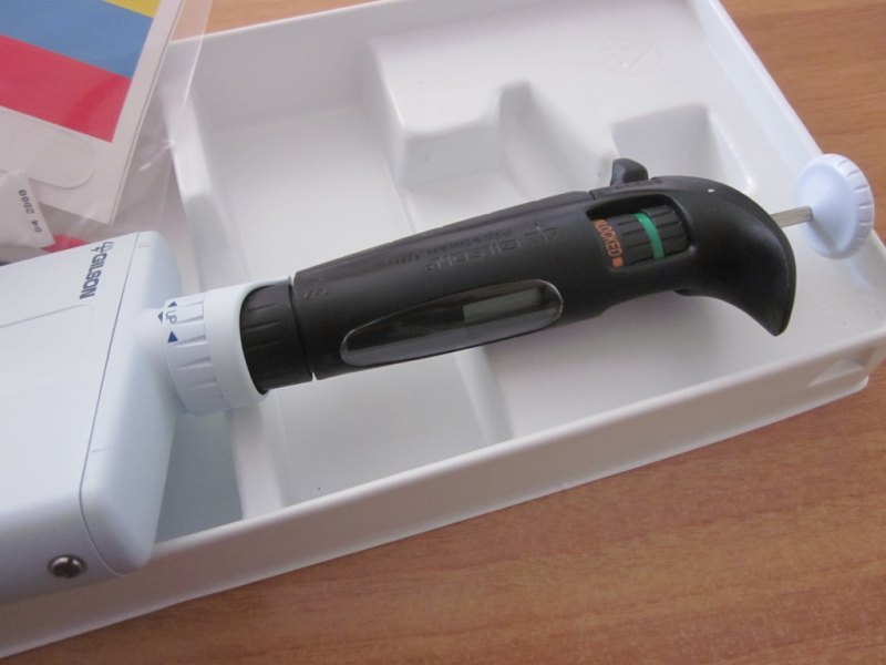 PIPETTA A VOLUME VARIABILE – GILSON – MOD. PIPETMAN ULTRA 8X300
