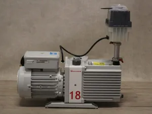 Edwards E2M18 Vacuümpomp