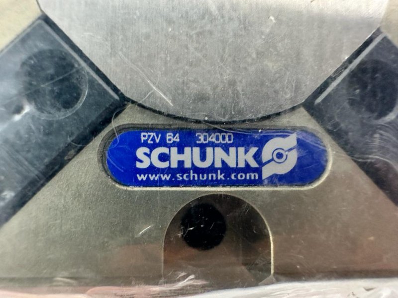 Schunk 304000 4-Finger-Zentrischgreifer PZV 64